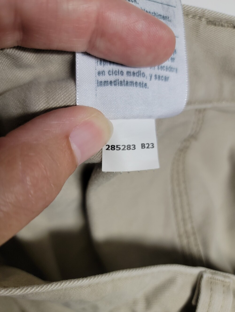 Carhartt Men's Tan Cargo Relaxed Fit Shorts - Rugged Workwear Style - Picture 12 of 15